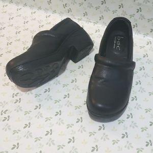BOC Leather Black Clogs sz8 VGUC